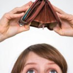 7 Erros Que Te Mantêm Pobre Mesmo Trabalhando Muito